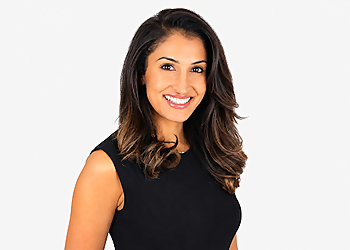 Dr. Ashley Gill - Brampton, ON Dentistes Enfants - Doctor Portrait Image