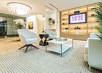 Vancouver plastic surgeon Dr. Ashley Tregaskiss - PACIFIC PLASTIC SURGERY