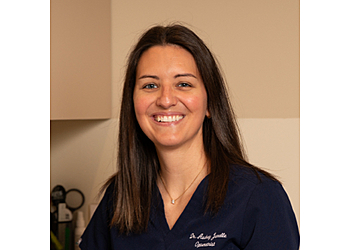 Kelowna pediatric optometrist Dr. Audrey Janelle-Brousseau, OD - ORCHARD PARK OPTOMETRY 