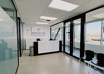 Longueuil podiatrist Dr. Austin Lee - Podiactive Podiatrique Clinique