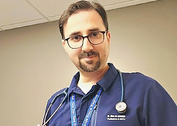 Dr. Aws Al-Musawi Dr. Aws Al-Musawi - Grande Prairie, AB Pédiatres - Doctor Portrait Image