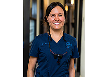 Montreal dentist Dr. Aya Endo - CENTRE DENTAIRE PARISLOFT