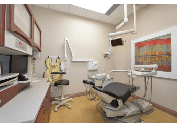 Dr. Beatrice Marr DAWSON DENTAL in Aurora ThreeBestRated.ca