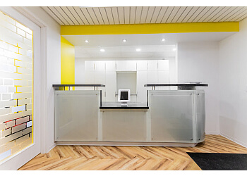 Saskatoon Dentistes Enfants Dr. Blake Mitchell - SIMPLI DENTAL