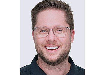 Medicine Hat Optométristes Dr. Brady Haslam, OD - SPECSAVERS DUNMORE ROAD