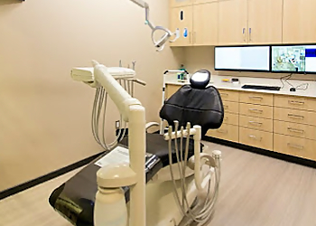 St Albert Dentistes Cosmétiques Dr. Brandon Earl - ERIN RIDGE DENTAL