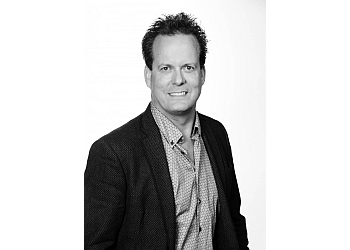 Dr. Bruce McFarlane, DMD, B.SC.D, MCID, FRCD(C) Dr. Bruce McFarlane, DMD, B.SC.D, MCID, FRCD(C)