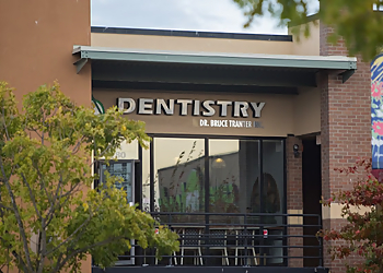 Victoria dentist Dr. Bruce Tranter - VIC WEST DENTISTRY