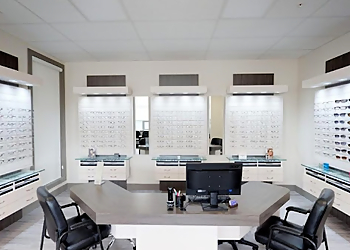 Nanaimo pediatric optometrist Dr. Cameron McCrodan, OD., FCOVD - OPTO-MIZATION OPTOMETRY & VISION THERAPY