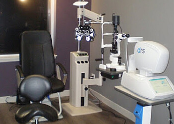 Hamilton pediatric optometrist Dr. Camilo Garzon, OD - CLARITY OPTOMETRY