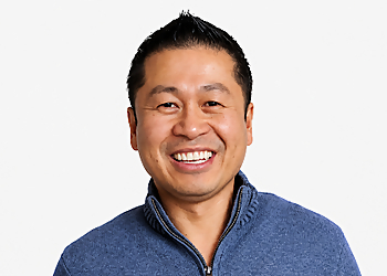 Dr. Charlie Wang, OD - FYIDOCTORS OSHAWA Dr. Charlie Wang, OD - Oshawa, ON Optometrists - Doctor Portrait Image