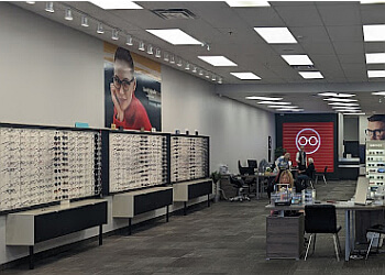 Laval pediatric optometrist Dr. Chirine Assaf, OD - ÉCONOLUNETTES LAVAL