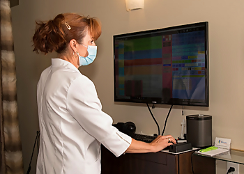 Repentigny chiropractor Dr. Christine Laliberté, Chiropracticinne DC - CENTRE DU MIEUX-ÊTRE OPTIMAL INC