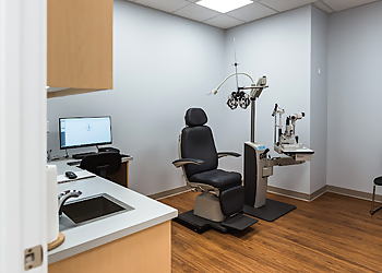 Calgary Optométristes Pédiatriques Dr. Claudia Amaniampong, OD - TRUE VISION OPTOMETRY