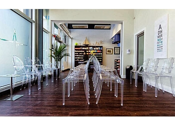 Ottawa Dermatologues Dr. Dalia Mikhael - VITAL MEDICAL CENTRE