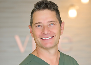 Dr. Dan Kobi - Kelowna, BC Dentistes - Doctor Portrait Image