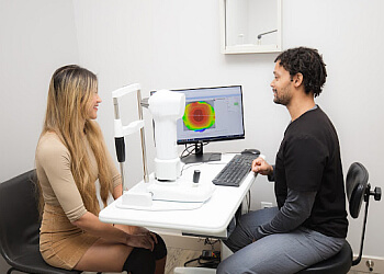 Richmond Hill pediatric optometrist Dr. Daniel Rayman, OD - INDIVIDUALEYES