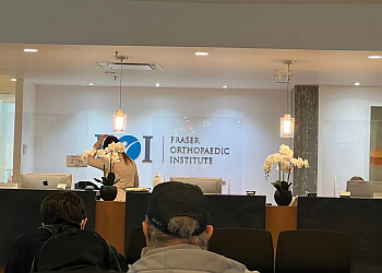 New Westminster orthopedic Dr. Darius Viskontas - FRASER ORTHOPEDIC INSTITUTE