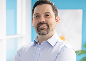 Repentigny orthodontist Dr. David Venne Oliver - CLINIQUE ORTHODONTIQUE VENNE