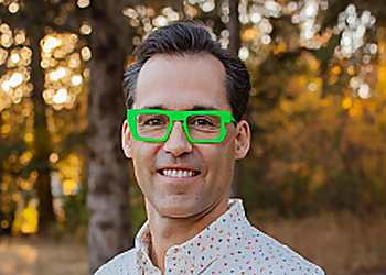 Dr. Dean Heinrichs - HEINRICHS ORTHODONTICS Dr. Dean Heinrichs - HEINRICHS ORTHODONTICS - Saskatoon, SK Orthodontistes - Doctor Portrait Image