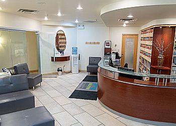 Regina Cosmetic Dentists Dr. Dennis Dodds - DOWNTOWN DENTAL CENTRE