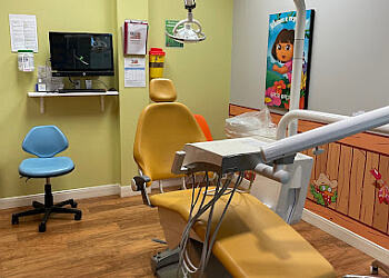 Guelph children dentist Dr. Derek Decloux - SMILE TOWN: JUST KIDS DENTISTRY