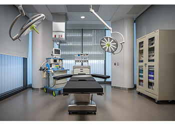 Oshawa Chirurgien Plasticien Dr. Derek Ford - FORD PLASTIC SURGERY