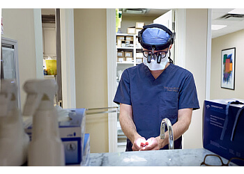 Oshawa Chirurgien Plasticien Dr. Derek Ford - FORD PLASTIC SURGERY