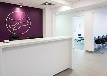 Dr. Diya Lacombe - CLINIQUE PODIATRIQUE DE SHAWINIGAN - Shawinigan, QC Podiatrists - Clinic Interior Image
