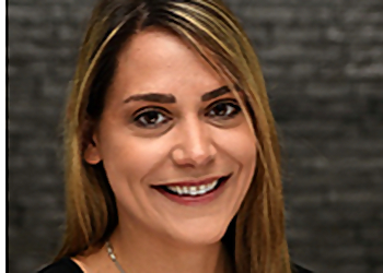 Dr. Dusa Sorichetti - SIMCOE SMILE DENTAL Dr. Dusa Sorichetti - Oshawa, ON Dentistes Enfants - Doctor Portrait Image