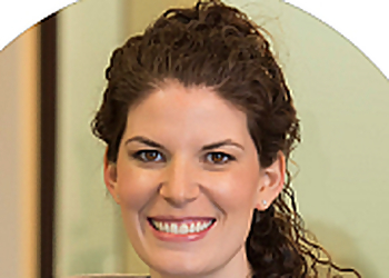 Dr. Emily Singer - TAUNTON ORTHODONTICS Dr. Emily Singer - TAUNTON ORTHODONTICS - Whitby, ON Orthodontists - Doctor Portrait Image