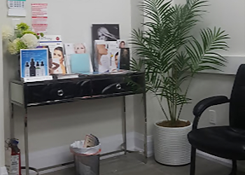 Dr. Faisal Al-Mohammedi - Mississauga, ON Dermatologists - Clinic Interior Image
