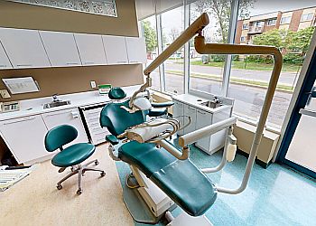 Dollard des Ormeaux Dentistes Cosmétiques Dr. Farnaz Lari - CLINIQUE DENTAIRE DDO INC