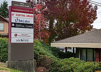 Nanaimo cosmetic dentist Dr. Farshid Feizi - BRICKYARD DENTAL CLINIC