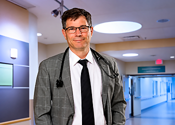 Dr. Frank Halperin - Kelowna, BC Cardiologists - Doctor Portrait Image