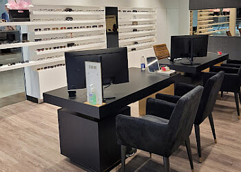 Montreal Optométristes Dr. Harina Thyriar, B.Sc., O.D - HARINA OPTOMÉTRISTES