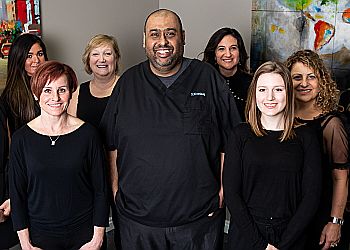 Guelph Dentistes Dr. Harminder Khambay - SEQUOIA DENTAL