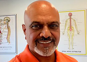 Dr. Harnek Gill, DC - CITY CENTRE CHIROPRACTIC Dr. Harnek Gill, DC - CITY CENTRE CHIROPRACTIC - Mississauga, ON Chiropractors - Doctor Portrait Image