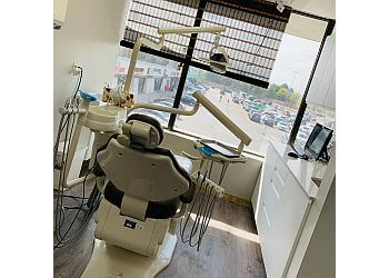 Mississauga Dentistes Dr. Hassan El-Awours - DR. HASSAN EL-AWOUR'S DENTAL OFFICE