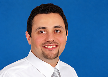 Dr. Hicham El-Khatib - LES ORTHODONTISTES DE L’ESTRIE - Sherbrooke, QC Orthodontists - Doctor Portrait Image