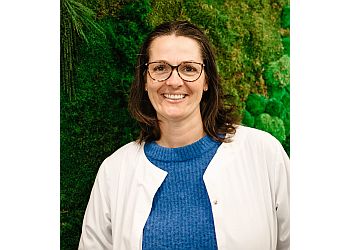 Dr. Holly Dunlop, DMD - WILLOW GREEN DENTAL