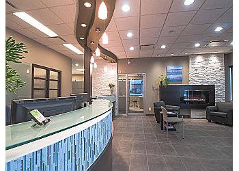 Saskatoon Dentists Dr. Holly Dunlop - WILLOW GREEN DENTAL