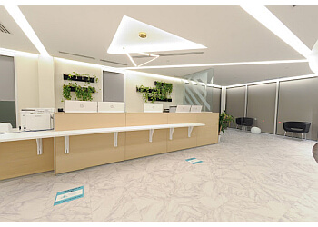 Calgary orthopedic Dr. Ian Lo