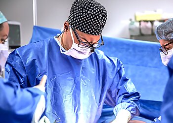 Laval plastic surgeon Dr. James Lee