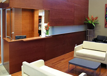 Mississauga plastic surgeon Dr. Jamil Ahmad - THE PLASTIC SURGERY CLINIC