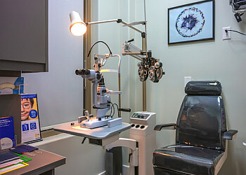 Brampton Optométristes Pédiatriques Dr. Jasdeep Deol, OD - DR. DEOL FAMILY EYE CARE