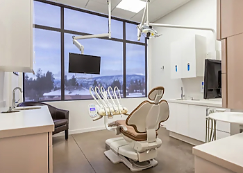 Dr. Jeremie Hallett - Kelowna, BC Dentistes - Treatment Room Image