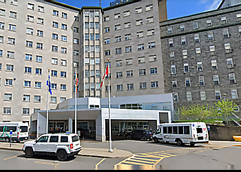 Levis Urologues Dr. Jocelyn Bazinet - HÔTEL-DIEU DE LÉVIS