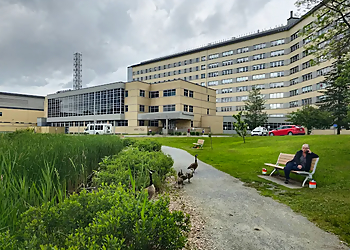 Sherbrooke neurosurgeon Dr. Jocelyn Blanchard - CHUS-HÔPITAL FLEURIMONT