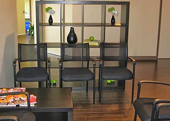 Longueuil chiropractor Dr. Jonathan Raymond, Chiropraticien DC - CENTRE CHIROPRATIQUE DE LONGUEUIL